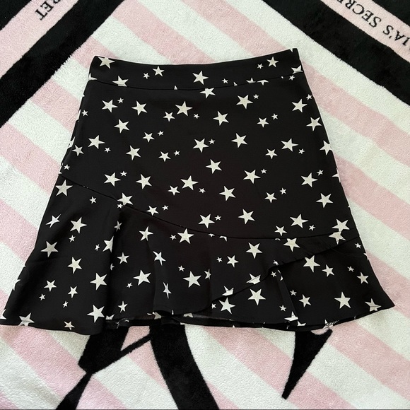 Star Ruffle Skirt - Picture 4 of 13